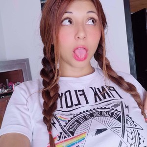 angellyloove Naked Chat